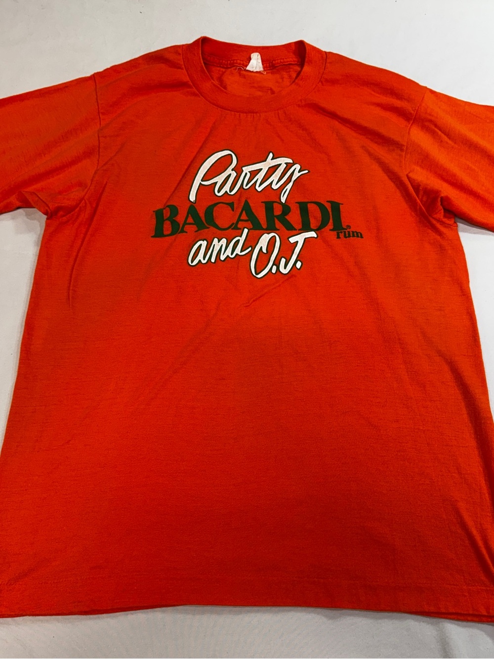 Vintage 1986 Bacardi Rum Party and O.J. T-Shirt Mens Small  Miami Hurricanes
